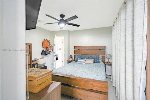 Villa ou maison à vendre à Hollywood, Floride: 3 chambres, 129.51 m2 № 1964244 - photo 23