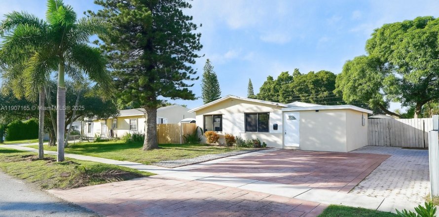 Villa ou maison à Hollywood, Floride 3 chambres, 129.51 m2 № 1964244