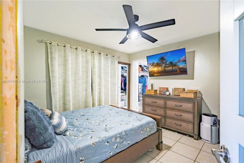 Villa ou maison à vendre à Hollywood, Floride: 3 chambres, 129.51 m2 № 1964244 - photo 21