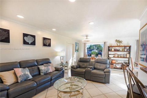 Villa ou maison à vendre à Hollywood, Floride: 3 chambres, 129.51 m2 № 1964244 - photo 12