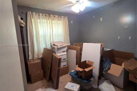 Casa en venta en Southwest Ranches, Florida, 3 dormitorios, 127.28 m2 № 1986001 - foto 18