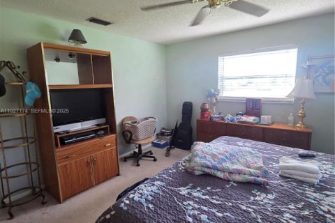 Casa en venta en Southwest Ranches, Florida, 3 dormitorios, 127.28 m2 № 1986001 - foto 25