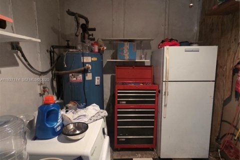 Casa en venta en Southwest Ranches, Florida, 3 dormitorios, 127.28 m2 № 1986001 - foto 8