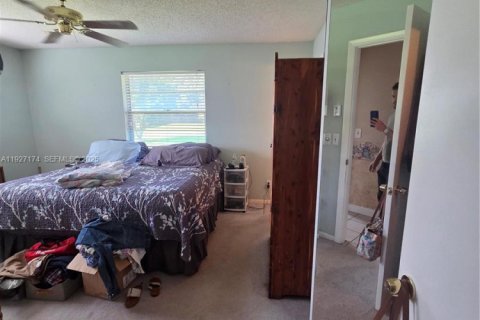 Casa en venta en Southwest Ranches, Florida, 3 dormitorios, 127.28 m2 № 1986001 - foto 21