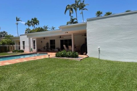 Купить виллу или дом в Пальметто-Бей, Флорида 4 спальни, 241.17м2, № 1996069 - фото 7