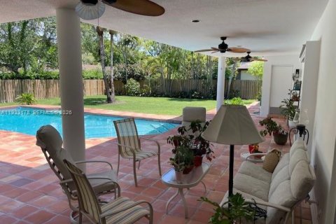 Купить виллу или дом в Пальметто-Бей, Флорида 4 спальни, 241.17м2, № 1996069 - фото 13