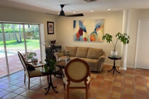 Купить виллу или дом в Пальметто-Бей, Флорида 4 спальни, 241.17м2, № 1996069 - фото 16