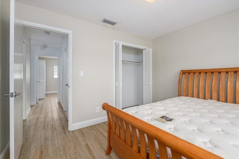 Casa en alquiler en Tampa, Florida, 4 dormitorios, 177.35 m2 № 1919809 - foto 24