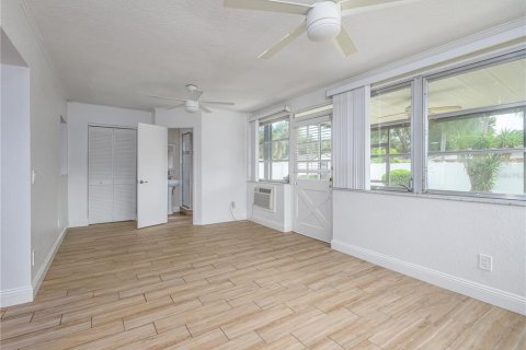 Casa en alquiler en Tampa, Florida, 4 dormitorios, 177.35 m2 № 1919809 - foto 13