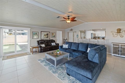 Casa en alquiler en Hernando Beach, Florida, 5 dormitorios, 184.23 m2 № 1521622 - foto 13