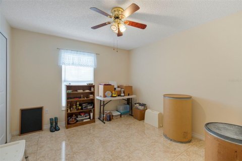 Villa ou maison à vendre à Palm Bay, Floride: 3 chambres, 151.99 m2 № 1810302 - photo 18