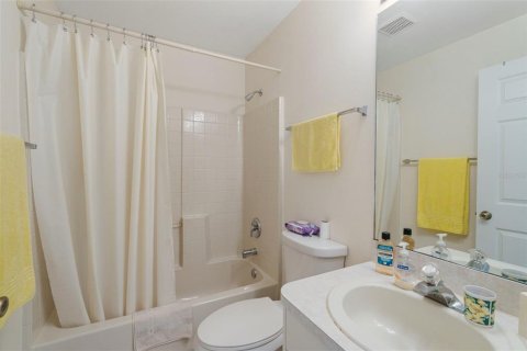 Villa ou maison à vendre à Palm Bay, Floride: 3 chambres, 151.99 m2 № 1810302 - photo 16