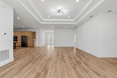 Villa ou maison à vendre à Tampa, Floride: 4 chambres, 280.75 m2 № 2302809 - photo 8