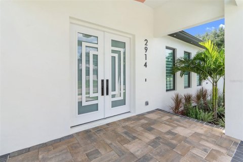 Villa ou maison à vendre à Tampa, Floride: 4 chambres, 280.75 m2 № 2302809 - photo 4