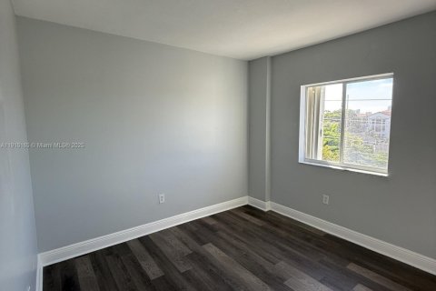 Condominio en venta en Miami, Florida, 2 dormitorios, 65.03 m2 № 1970823 - foto 12