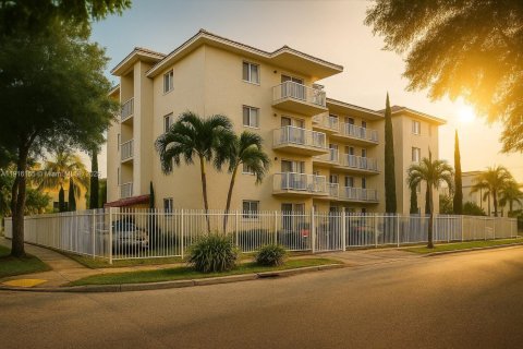 Condominio en venta en Miami, Florida, 2 dormitorios, 65.03 m2 № 1970823 - foto 1