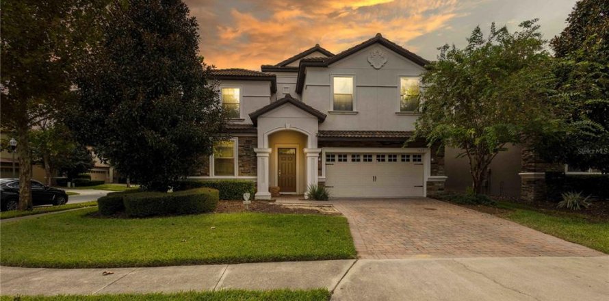 House in Davenport, Florida 9 bedrooms, 363.15 sq.m. № 1911257