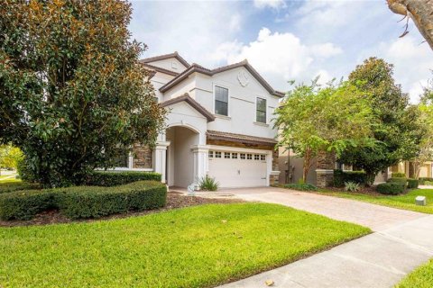 House in Davenport, Florida 9 bedrooms, 363.15 sq.m. № 1911257 - photo 8