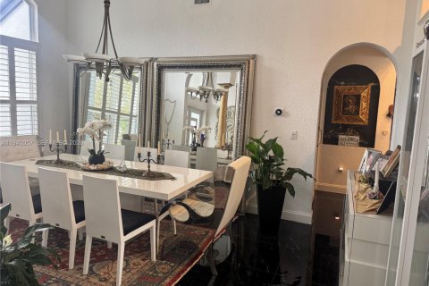 Casa en venta en Pembroke Pines, Florida, 4 dormitorios, 262.82 m2 № 2001756 - foto 11