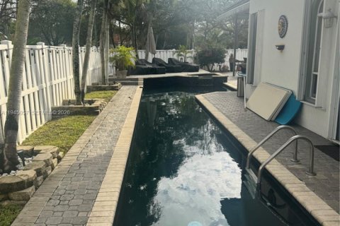 Casa en venta en Pembroke Pines, Florida, 4 dormitorios, 262.82 m2 № 2001756 - foto 24