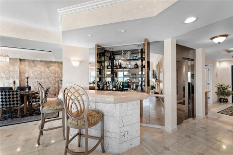 Condo in Miami Beach, Florida, 4 bedrooms  № 1960059 - photo 5