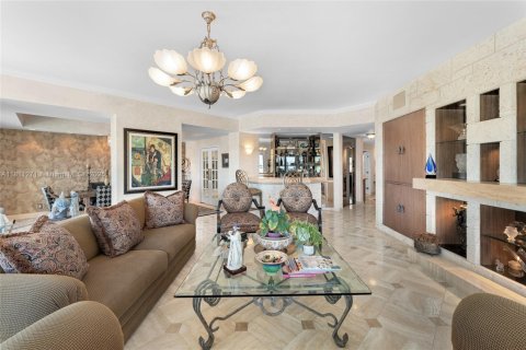 Condo in Miami Beach, Florida, 4 bedrooms  № 1960059 - photo 4