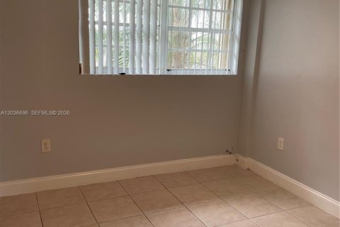 Купить кондоминиум в Майами, Флорида 2 спальни, 76.55м2, № 2085061 - фото 6
