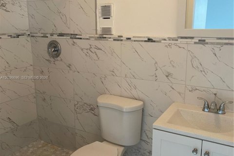 Купить кондоминиум в Майами, Флорида 2 спальни, 76.55м2, № 2085061 - фото 11