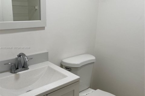 Купить кондоминиум в Майами, Флорида 2 спальни, 76.55м2, № 2085061 - фото 10