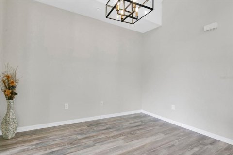Copropriété à vendre à Orlando, Floride: 2 chambres, 116.59 m2 № 2107736 - photo 6