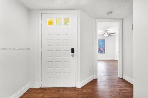 Condo in Coral Springs, Florida, 1 bedroom  № 1887901 - photo 30
