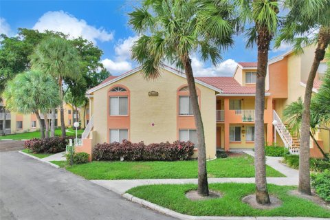 Condo in Coral Springs, Florida, 1 bedroom  № 1887901 - photo 1