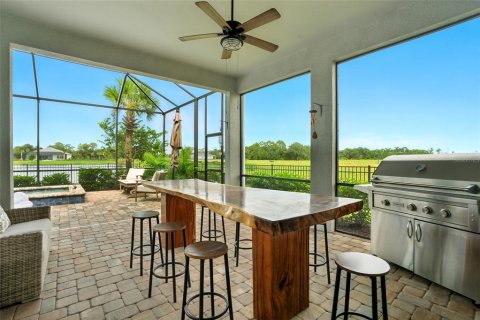 Villa ou maison à vendre à North Fort Myers, Floride: 3 chambres, 264.31 m2 № 1916980 - photo 4