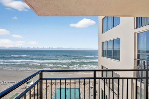 Condo in Daytona Beach Shores, Florida, 2 bedrooms № 2236255 - photo 27
