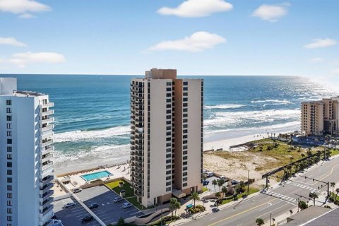 Condo in Daytona Beach Shores, Florida, 2 bedrooms  № 2236255
