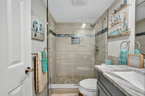 Condo in Daytona Beach Shores, Florida, 2 bedrooms № 2236255 - photo 23