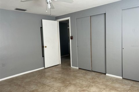 Villa ou maison à louer à Holiday, Floride: 2 chambres, 84.08 m2 № 1906475 - photo 12