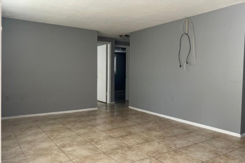 Villa ou maison à louer à Holiday, Floride: 2 chambres, 84.08 m2 № 1906475 - photo 2