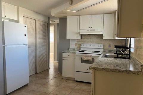 Villa ou maison à louer à Holiday, Floride: 2 chambres, 84.08 m2 № 1906475 - photo 5