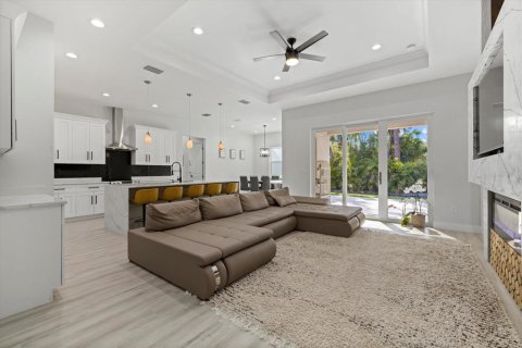 House in North Port, Florida 3 bedrooms, 169.64 sq.m. № 1549583 - photo 9