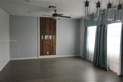 House in Loxahatchee Groves, Florida 4 bedrooms, 223.06 sq.m. № 2300635 - photo 5