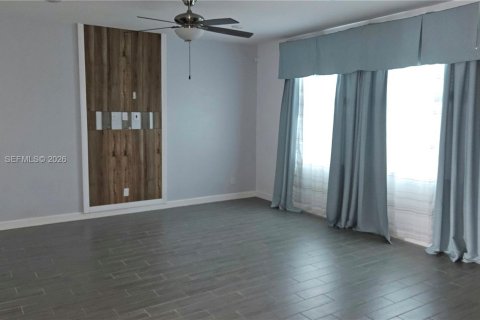 House in Loxahatchee Groves, Florida 4 bedrooms, 223.06 sq.m. № 2300635 - photo 6