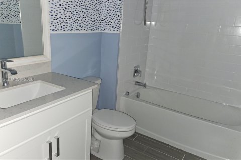 House in Loxahatchee Groves, Florida 4 bedrooms, 223.06 sq.m. № 2300635 - photo 10