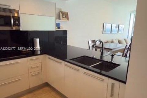 Appartement à louer à Sunny Isles Beach, Floride: 1 chambre, 79.71 m2 № 2376111 - photo 6