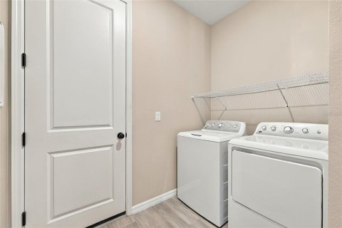 Villa ou maison à vendre à Haines City, Floride: 4 chambres, 179.12 m2 № 2429405 - photo 27