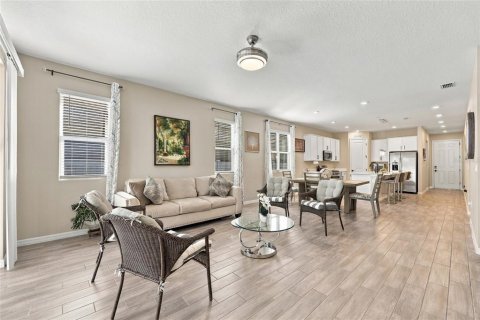 Villa ou maison à vendre à Haines City, Floride: 4 chambres, 179.12 m2 № 2429405 - photo 13
