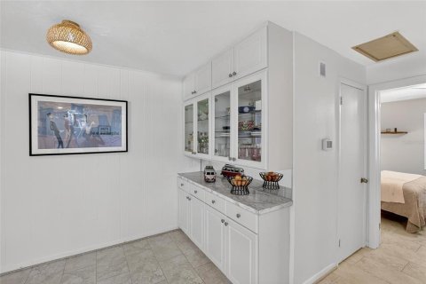 Снять в аренду кондоминиум в Сент-Питерсберг, Флорида 4 комнаты, 60.39м2, № 2118395 - фото 11