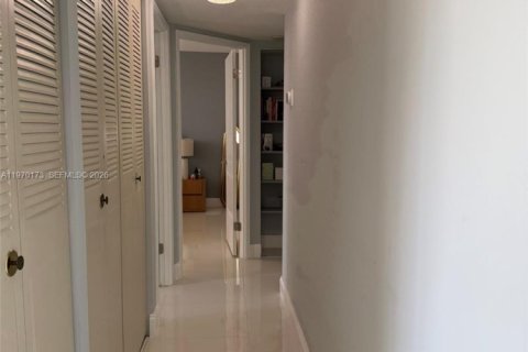 Condominio en venta en Aventura, Florida, 2 dormitorios, 113.34 m2 № 2031429 - foto 13