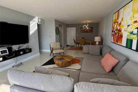 Condominio en venta en Aventura, Florida, 2 dormitorios, 113.34 m2 № 2031429 - foto 7