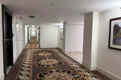 Condominio en venta en Aventura, Florida, 2 dormitorios, 113.34 m2 № 2031429 - foto 18